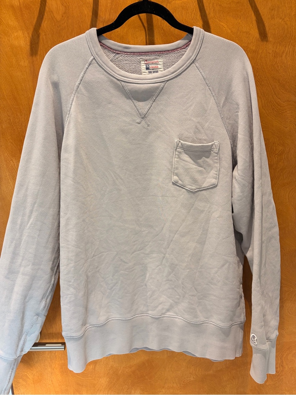 Champion X Todd Snyder Grey Crewneck with Pocket Mens size Medium